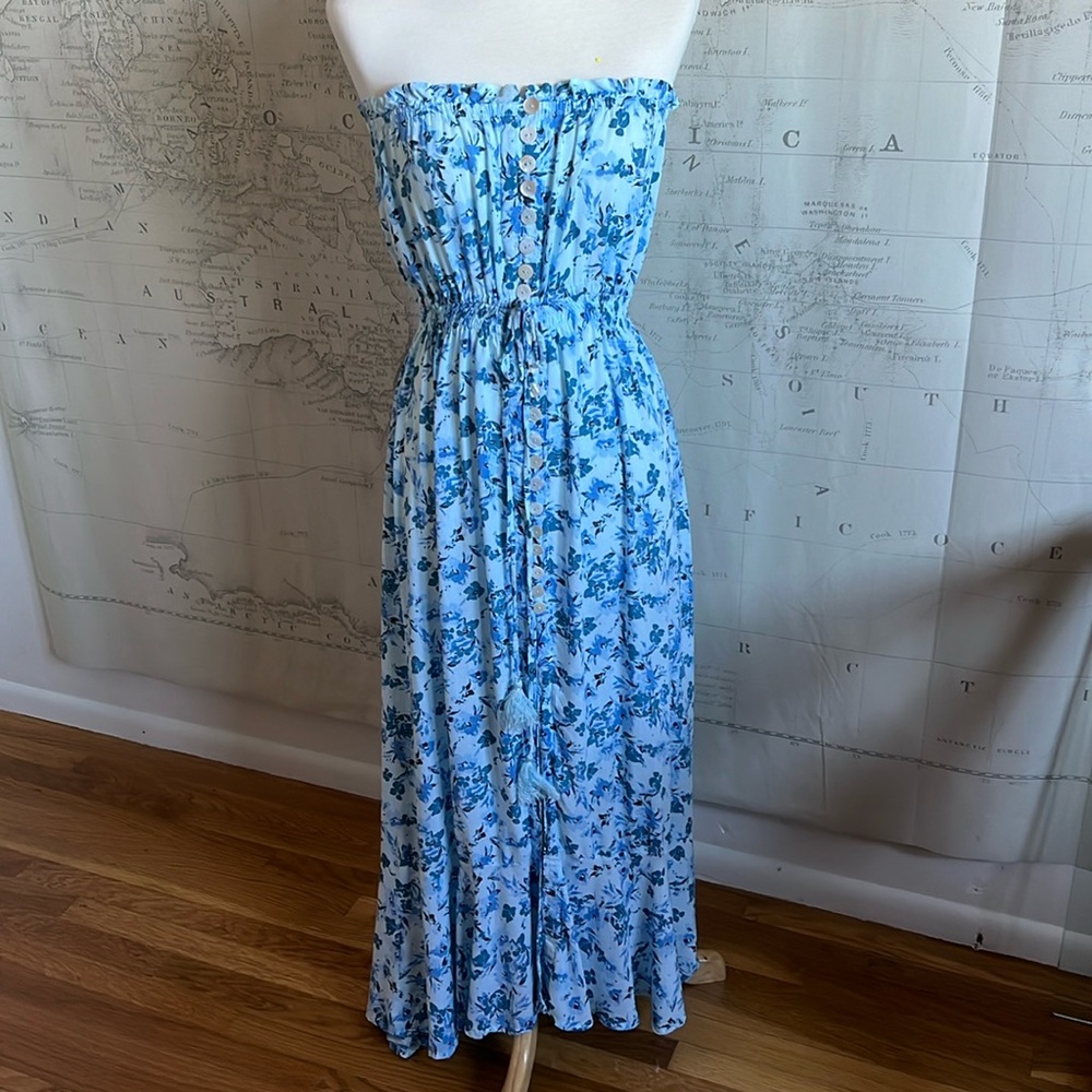 Strapless dress